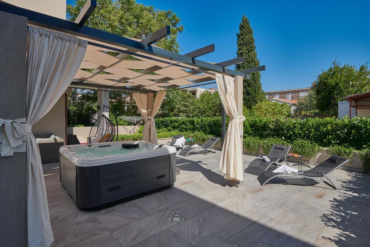 Family - Private Jacuzzi Terrace, Private Parking Apartment Dubrovnik