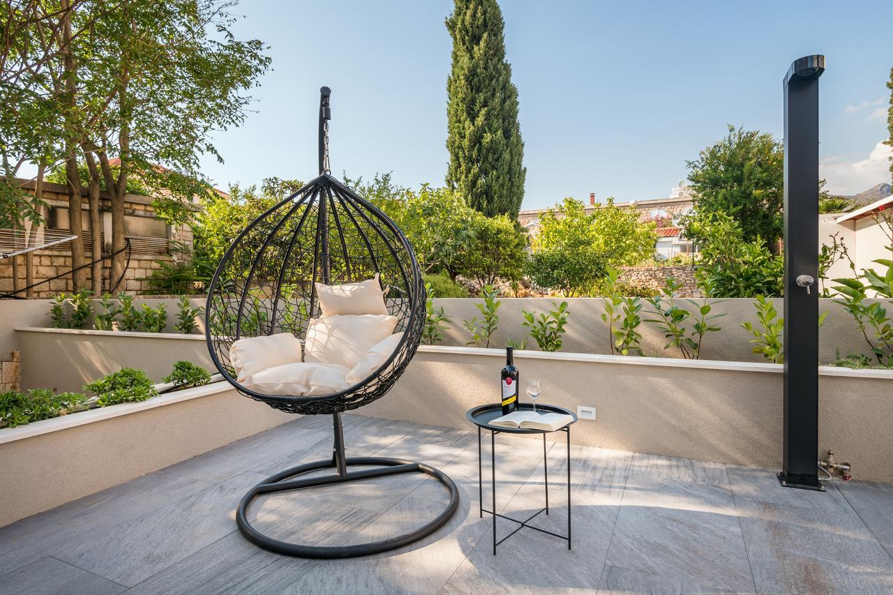 Family - Private Jacuzzi Terrace, Private Parking Apartment *